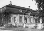 Widok z dziedzica na domek ogrodnika - zdjcie z 1930 roku